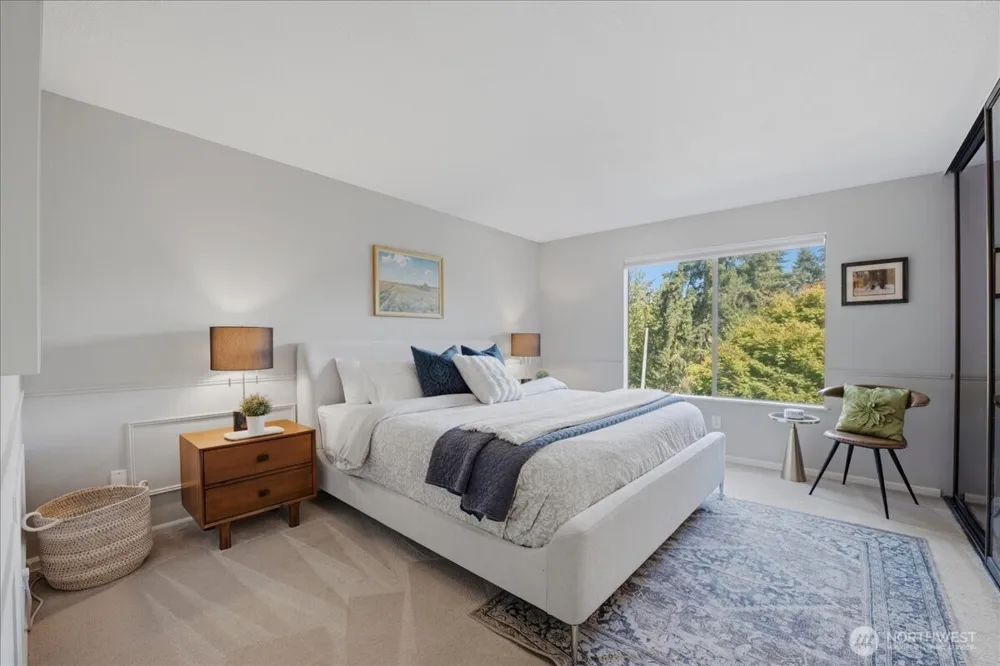 2920 76th Avenue SE #211 Mercer Island, WA 98040