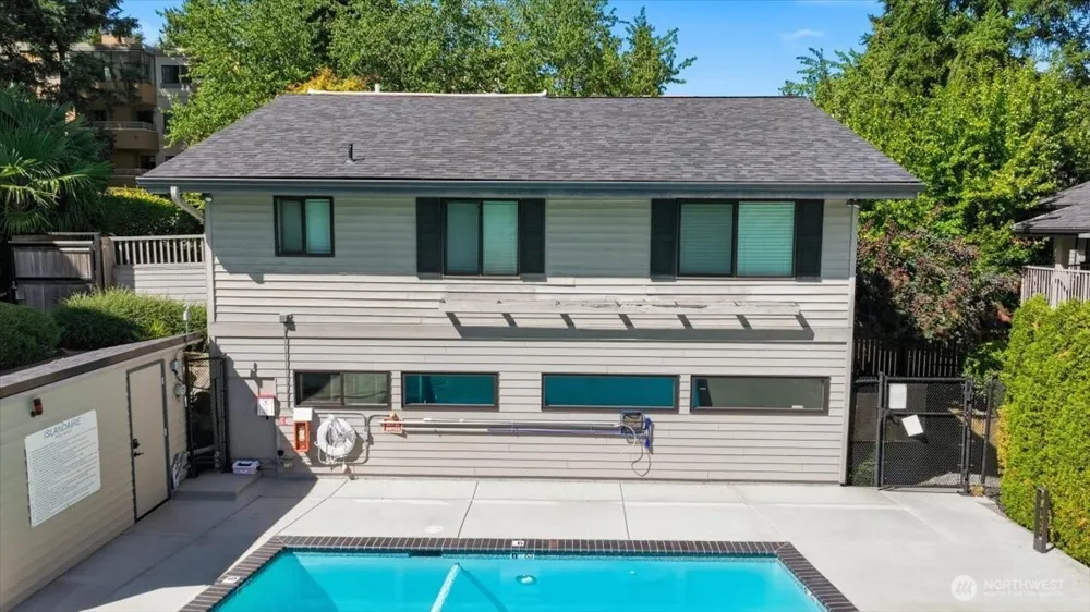 2920 76th Avenue SE #211 Mercer Island, WA 98040