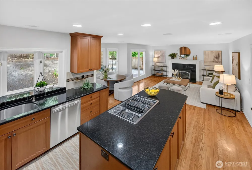 1010 106th Avenue SE Bellevue, WA 98004
