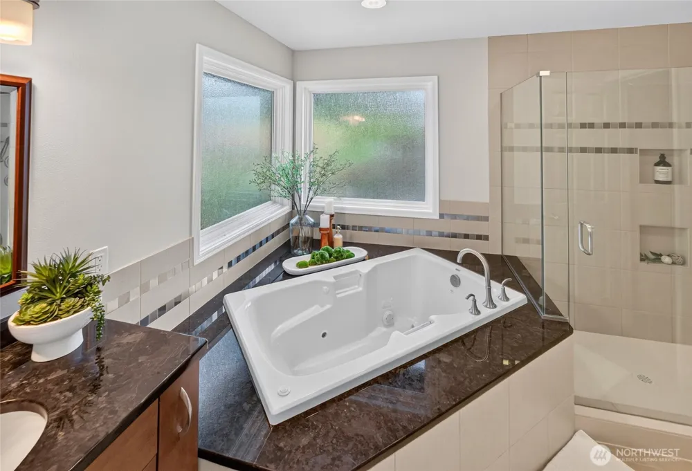 1010 106th Avenue SE Bellevue, WA 98004