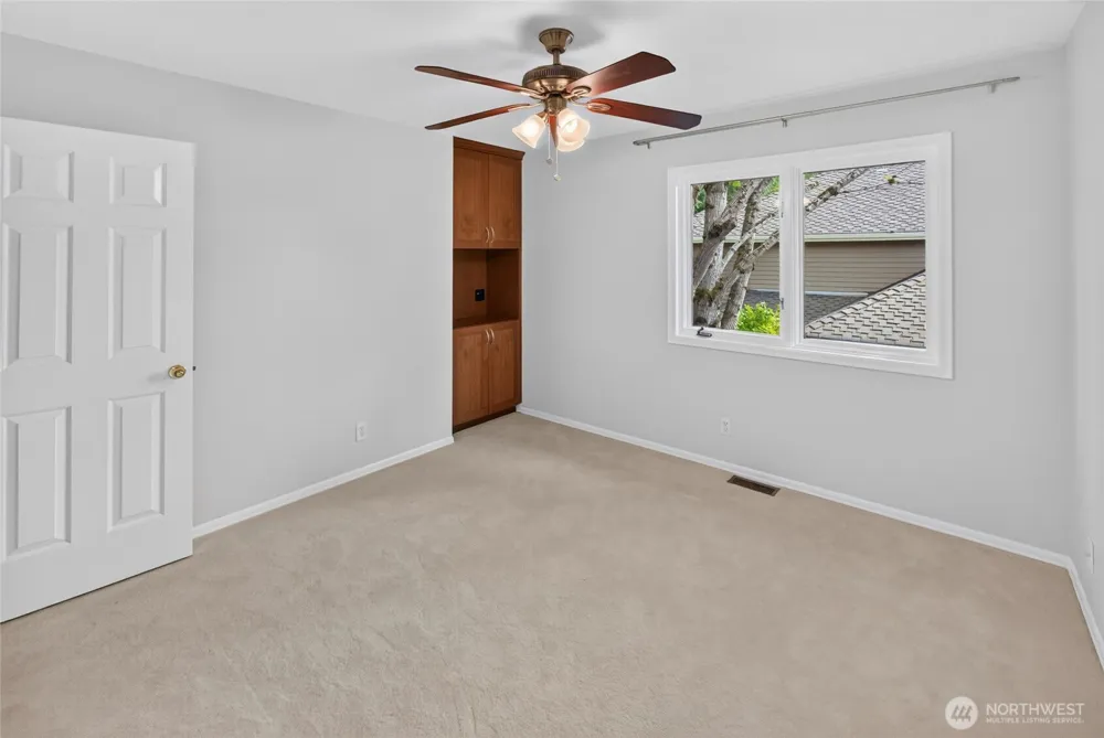 1010 106th Avenue SE Bellevue, WA 98004