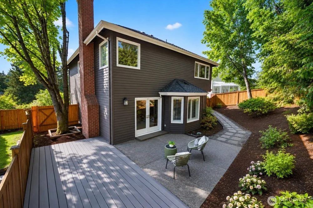 1010 106th Avenue SE Bellevue, WA 98004