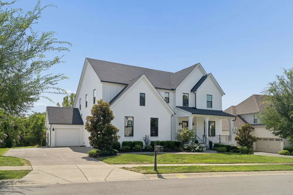 2049 Belsford Dr Nolensville, TN 37135