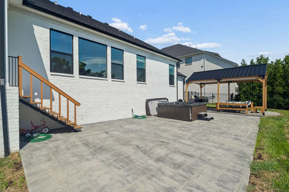 2049 Belsford Dr Nolensville, TN 37135