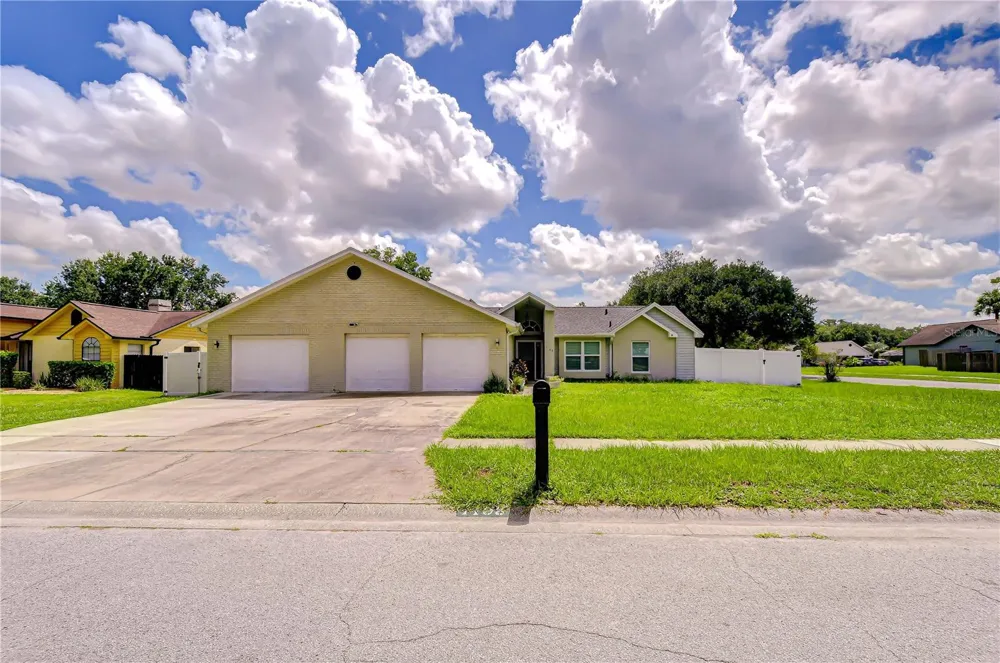 1108 DOCKSIDE DRIVE Lutz, FL 33559