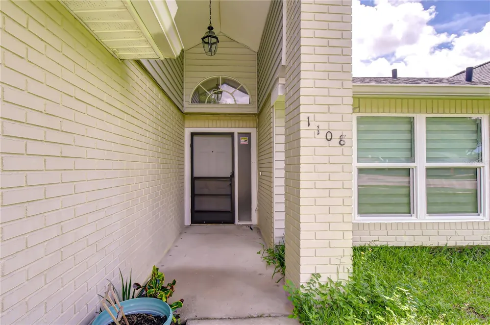 1108 DOCKSIDE DRIVE Lutz, FL 33559