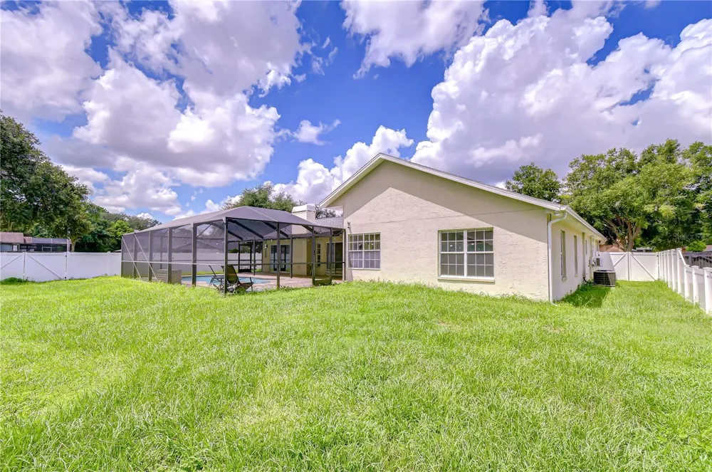 1108 DOCKSIDE DRIVE Lutz, FL 33559