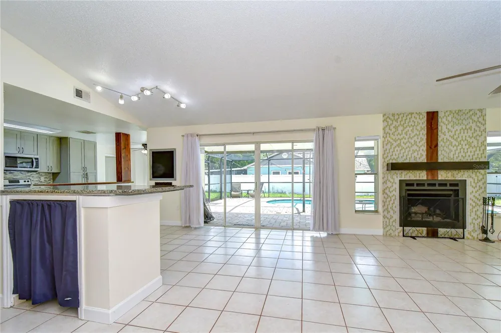 1108 DOCKSIDE DRIVE Lutz, FL 33559