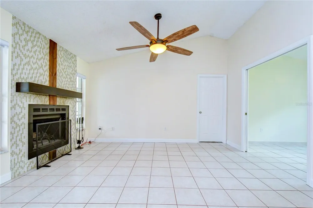 1108 DOCKSIDE DRIVE Lutz, FL 33559