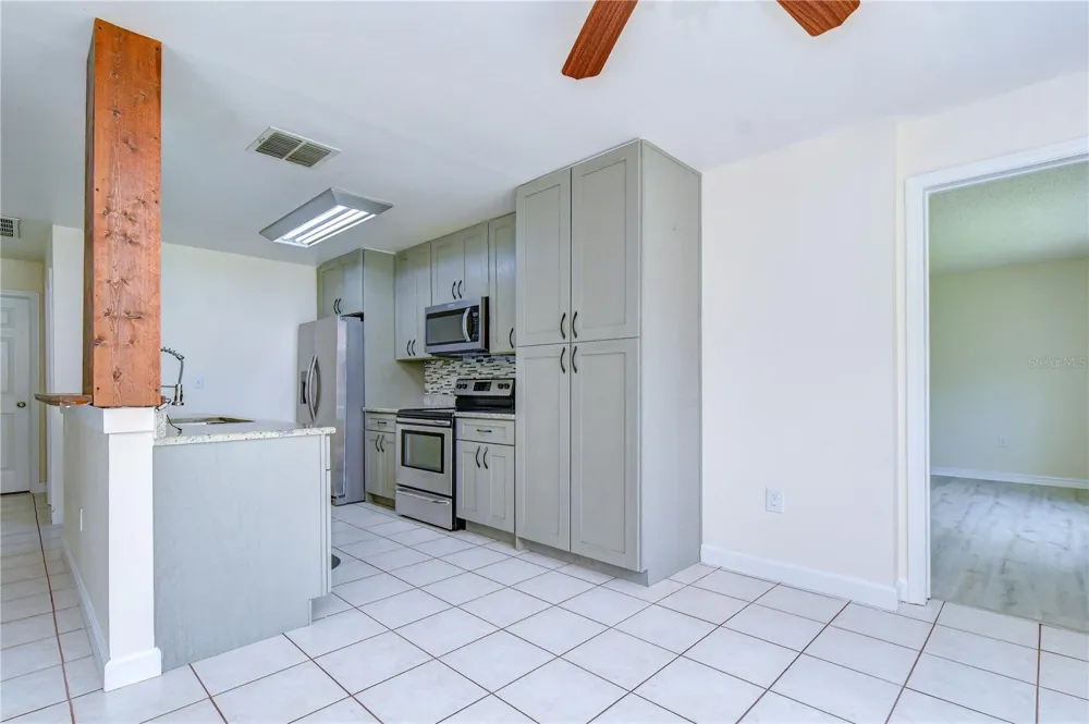 1108 DOCKSIDE DRIVE Lutz, FL 33559