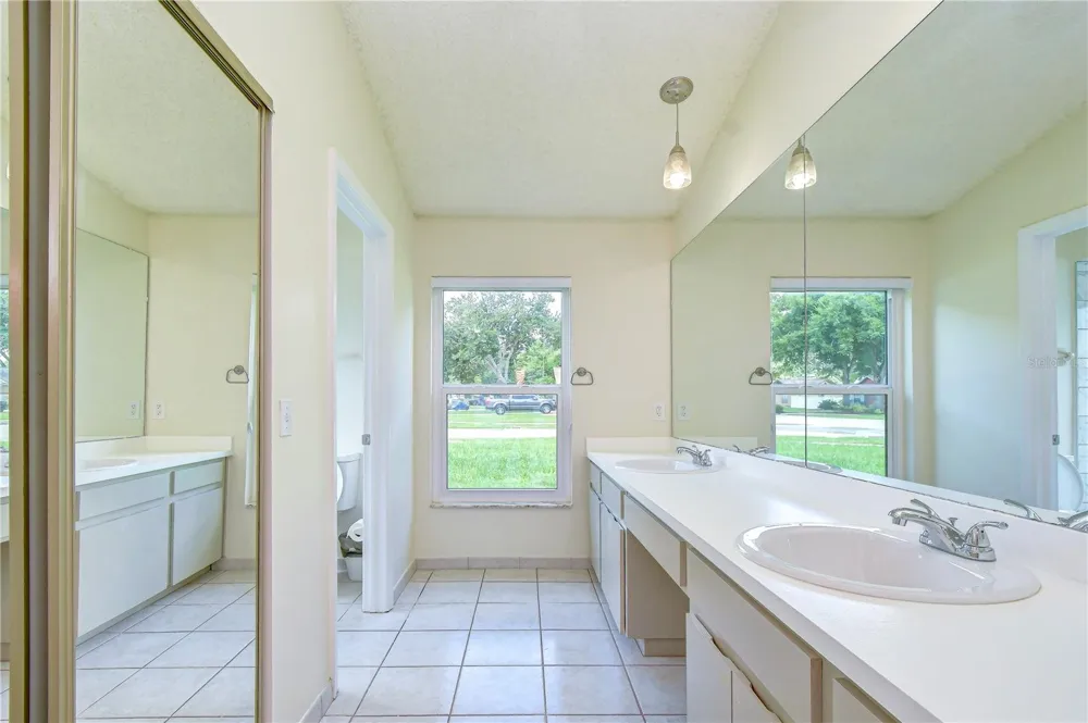 1108 DOCKSIDE DRIVE Lutz, FL 33559