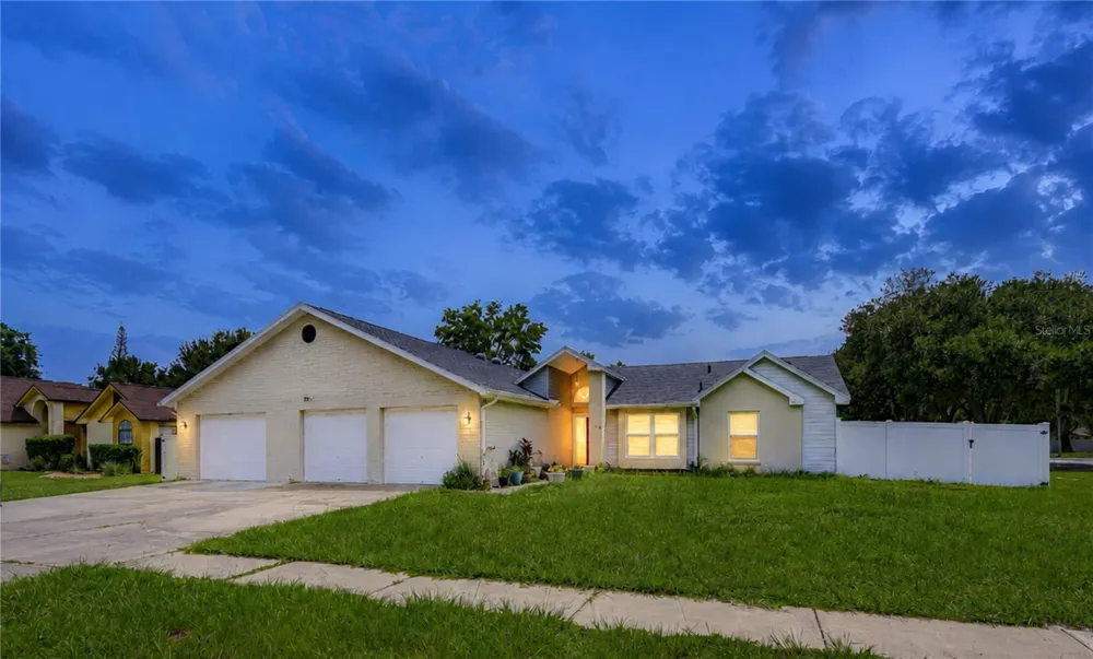 1108 DOCKSIDE DRIVE Lutz, FL 33559
