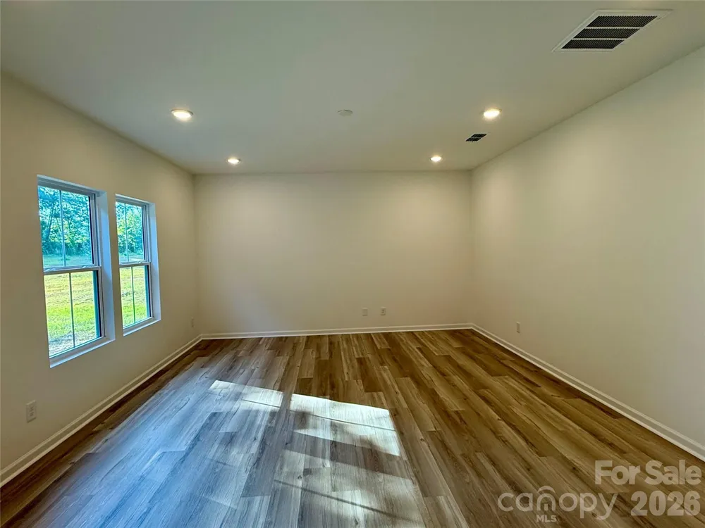 1575 Solitude Court Kannapolis, NC 28081