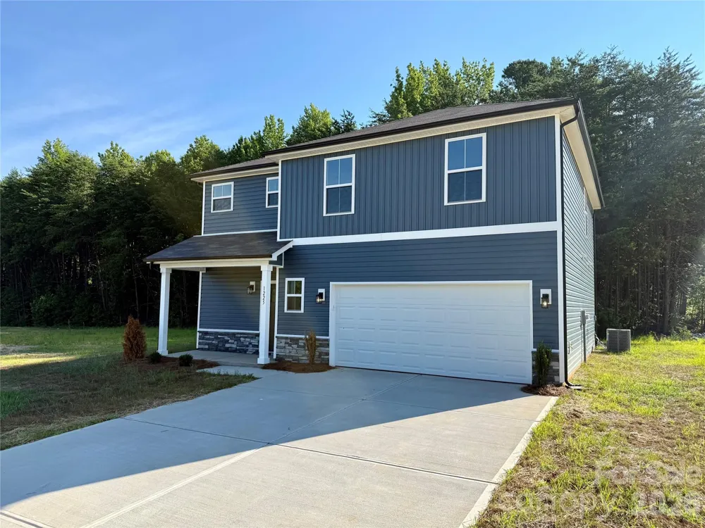 1575 Solitude Court Kannapolis, NC 28081