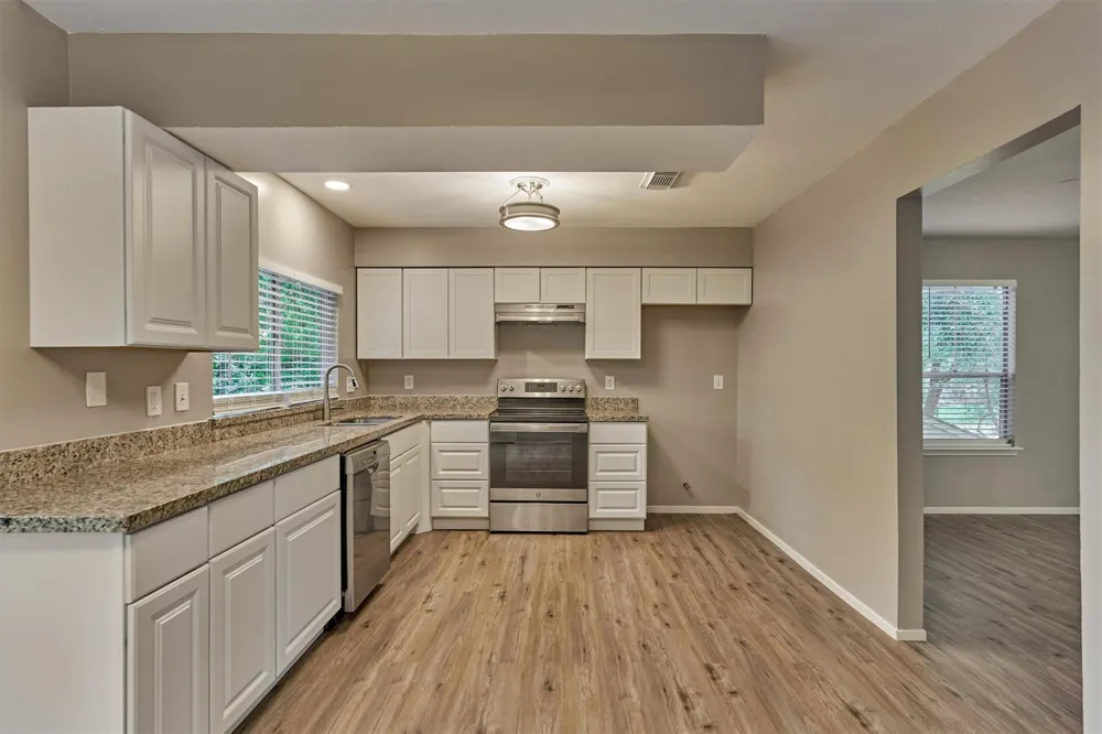 2051 Oak Shores Drive Kingwood, TX 77339