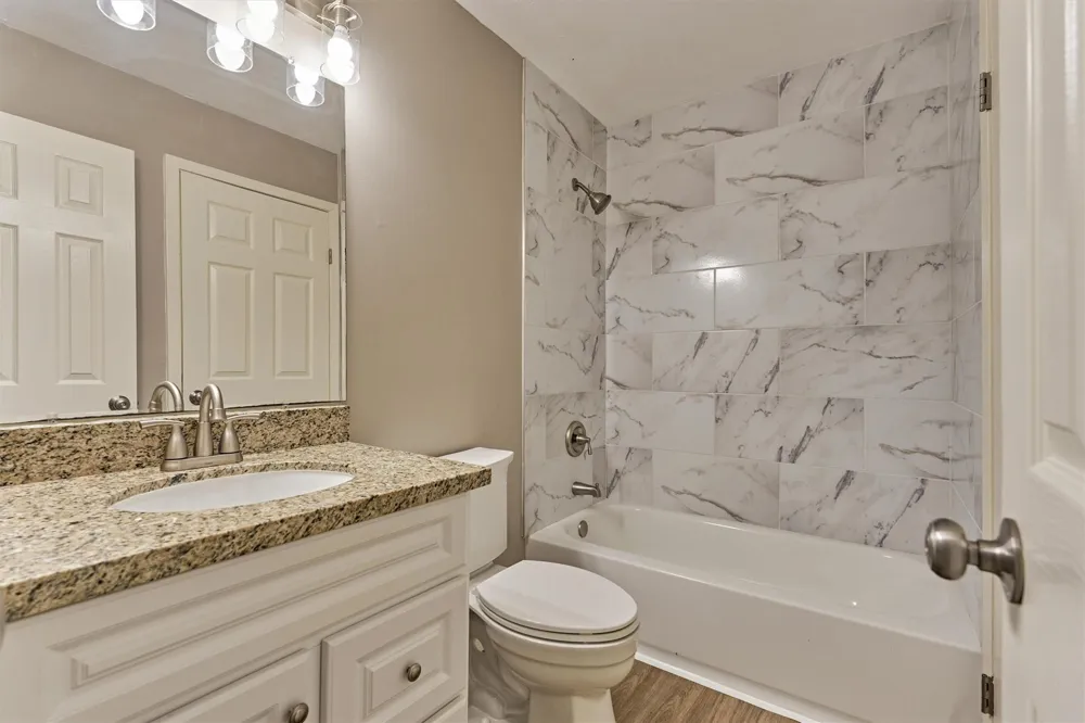 2051 Oak Shores Drive Kingwood, TX 77339