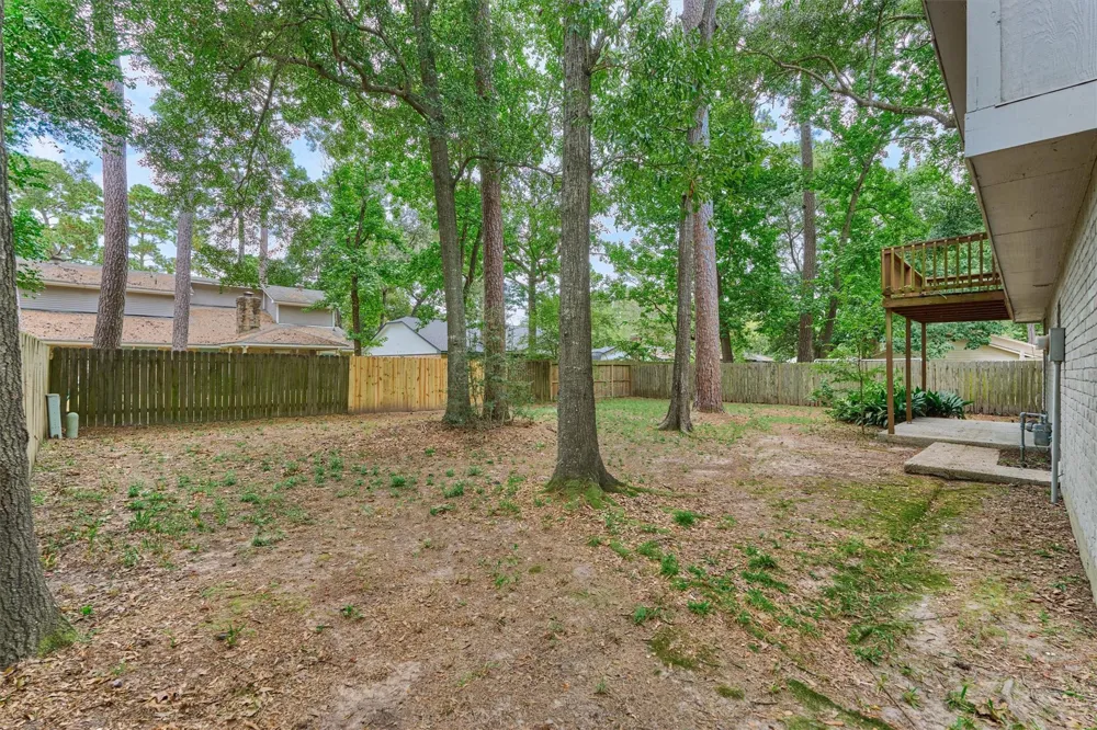 2051 Oak Shores Drive Kingwood, TX 77339