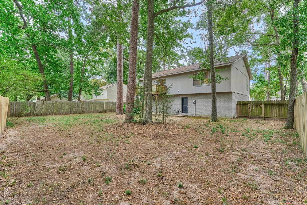 2051 Oak Shores Drive Kingwood, TX 77339