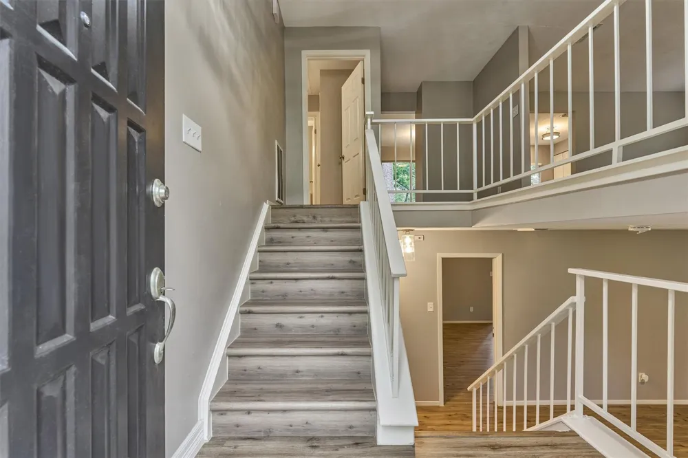 2051 Oak Shores Drive Kingwood, TX 77339