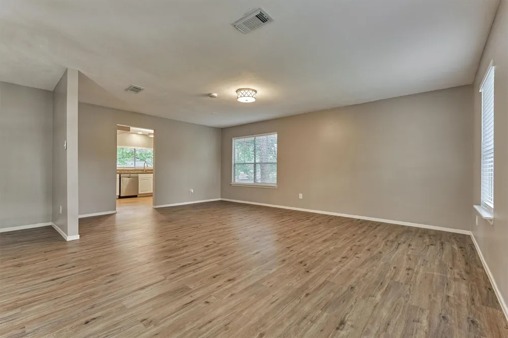 2051 Oak Shores Drive Kingwood, TX 77339