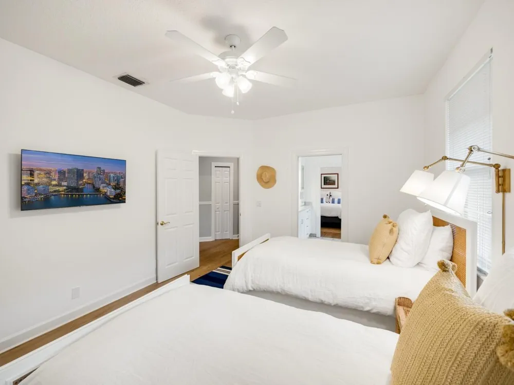 129 Brookhaven Court Palm Beach Gardens, FL 33418