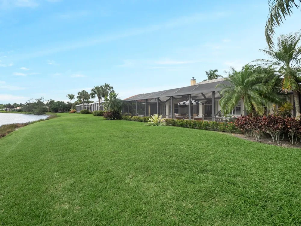 129 Brookhaven Court Palm Beach Gardens, FL 33418