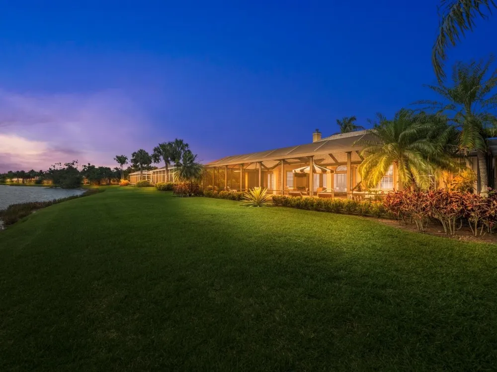 129 Brookhaven Court Palm Beach Gardens, FL 33418