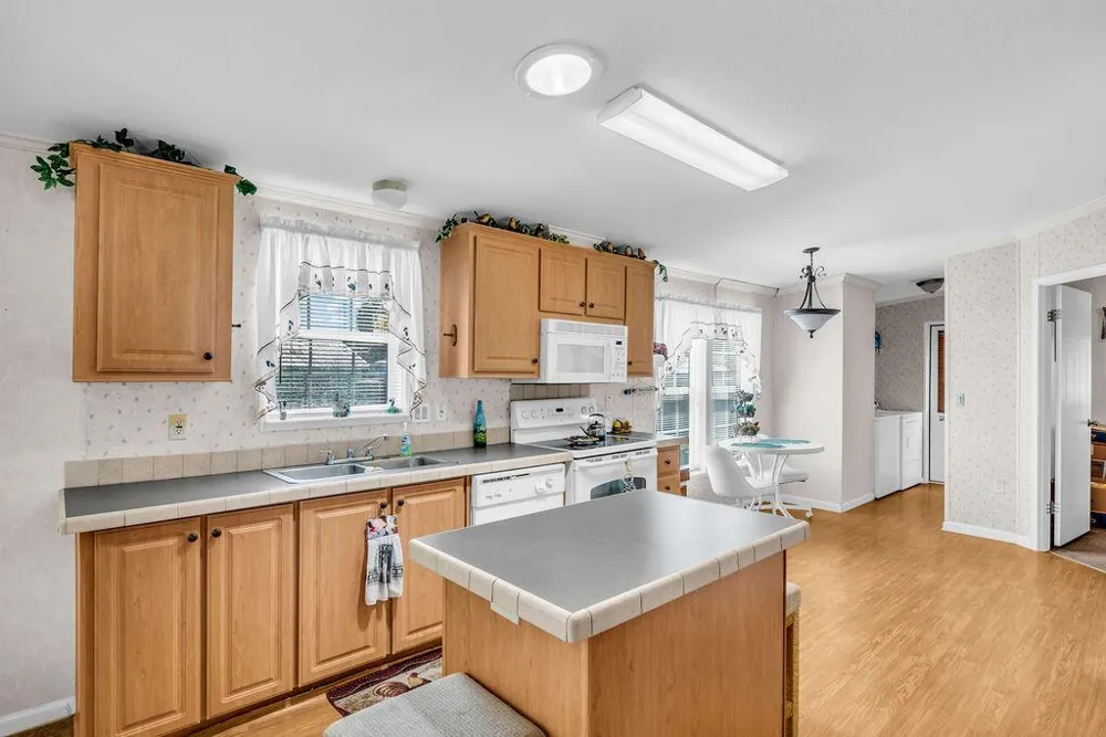 2208 SE 38TH TRAIL Okeechobee, FL 34974