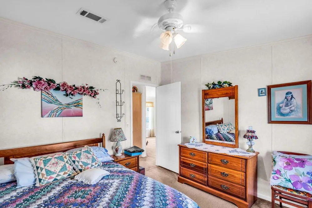 2208 SE 38TH TRAIL Okeechobee, FL 34974