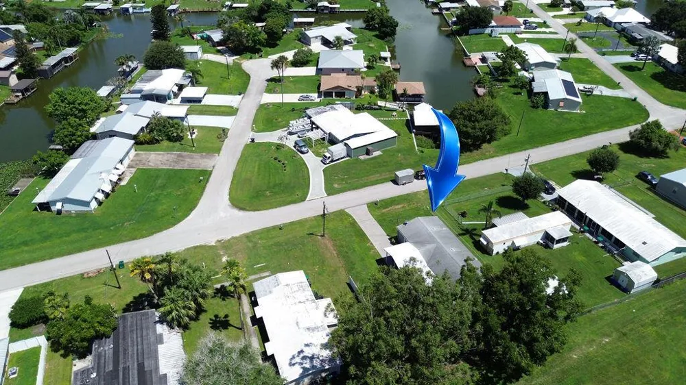 2208 SE 38TH TRAIL Okeechobee, FL 34974