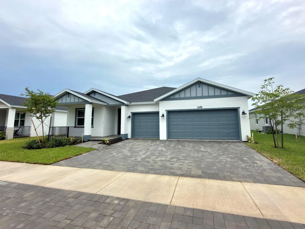 5598 Hampton Park Circle Vero Beach, FL 32966