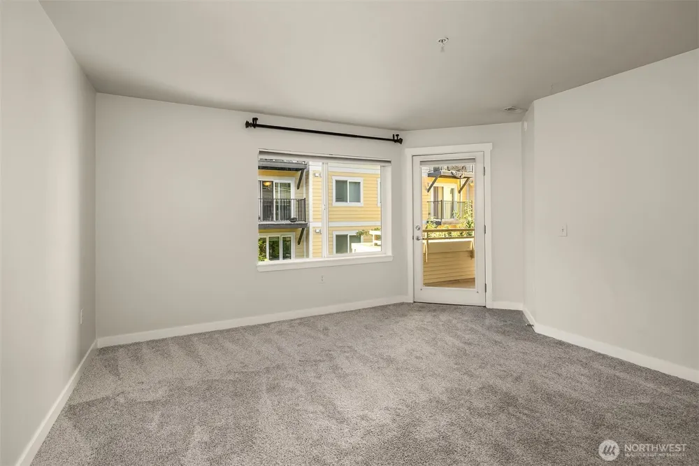 12534 15th Avenue NE #22 Seattle, WA 98125