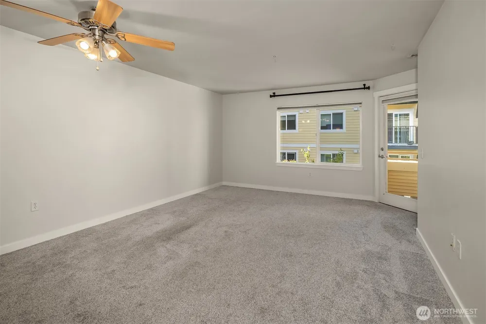 12534 15th Avenue NE #22 Seattle, WA 98125