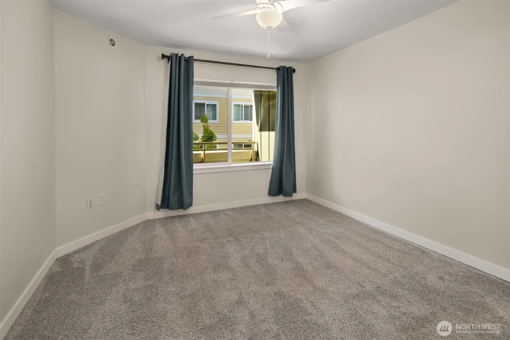 12534 15th Avenue NE #22 Seattle, WA 98125
