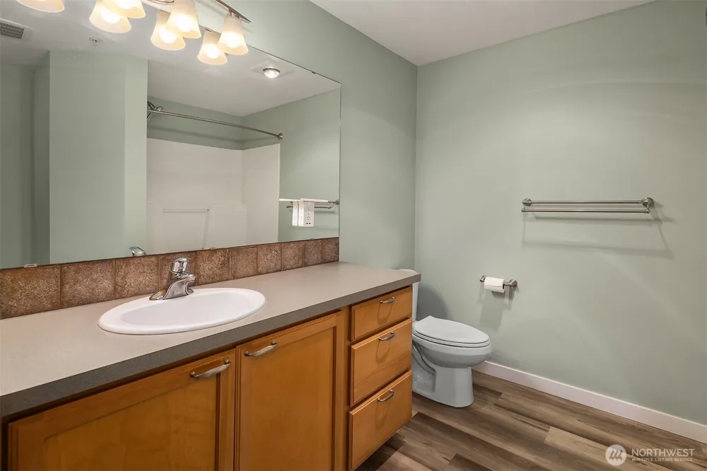 12534 15th Avenue NE #22 Seattle, WA 98125