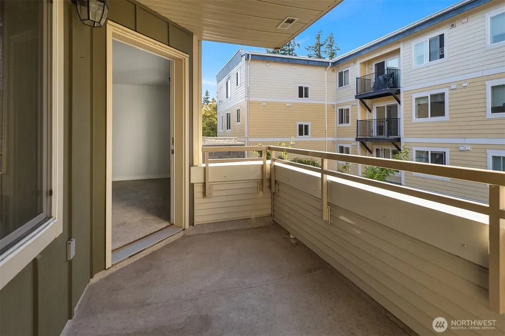 12534 15th Avenue NE #22 Seattle, WA 98125