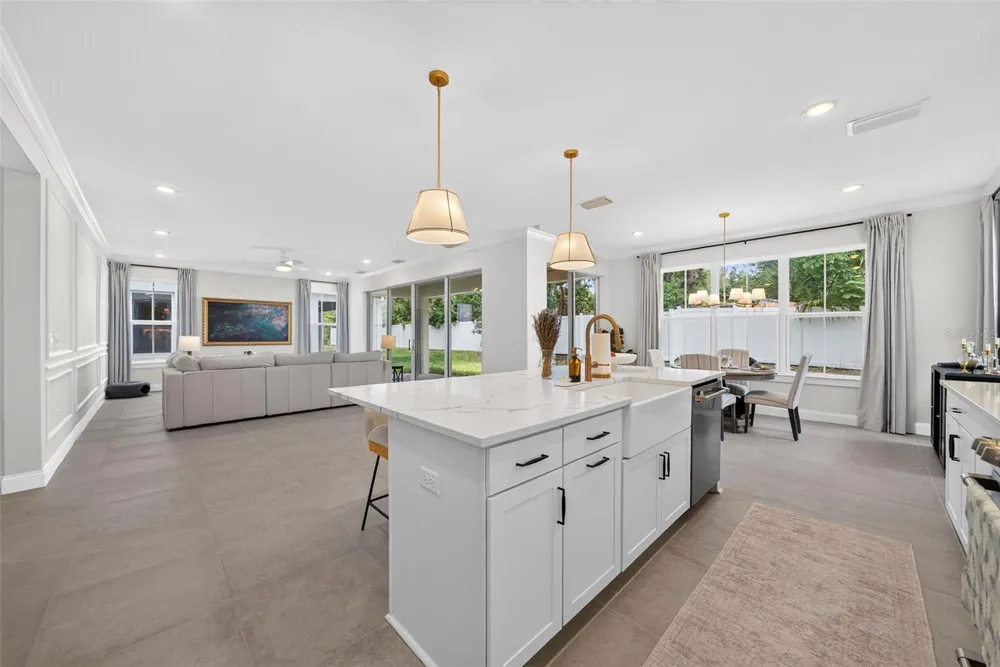 231 SEVERN WAY Orlando, FL 32803