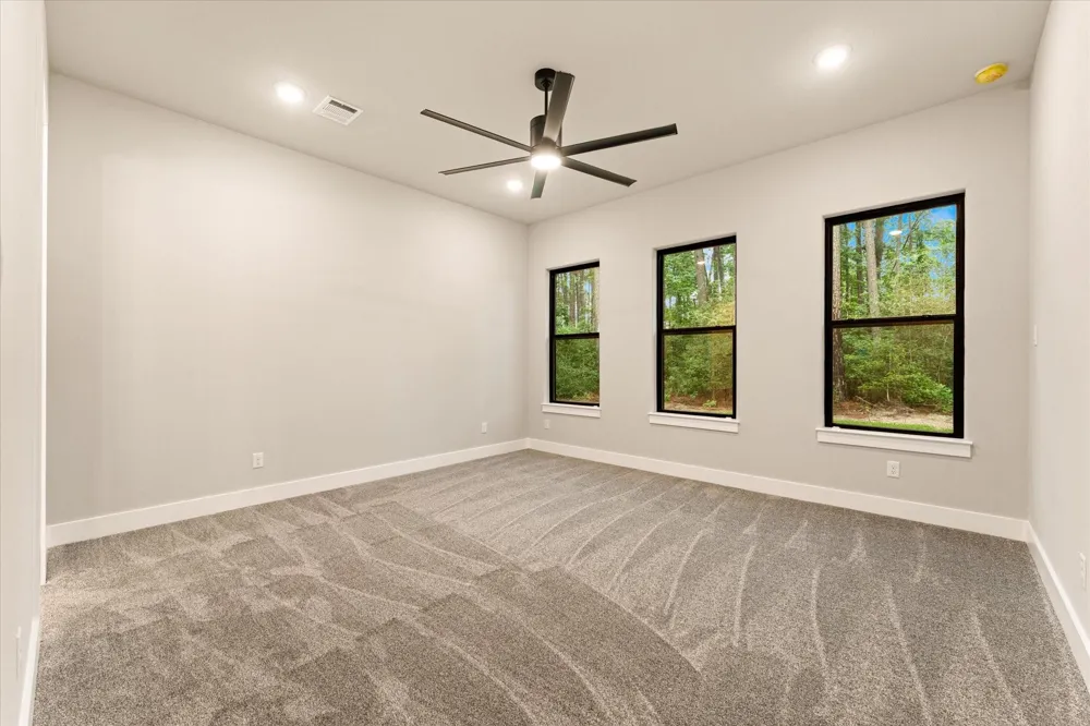 105 Sanctuary Road Huntsville, TX 77340