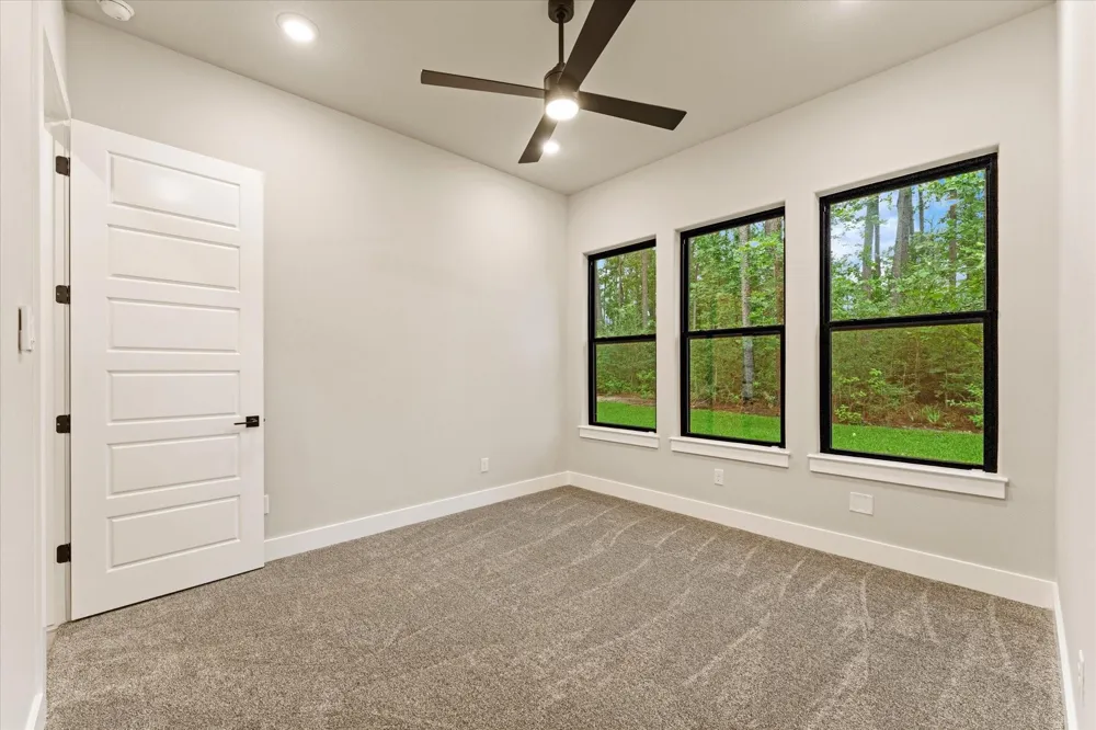 105 Sanctuary Road Huntsville, TX 77340