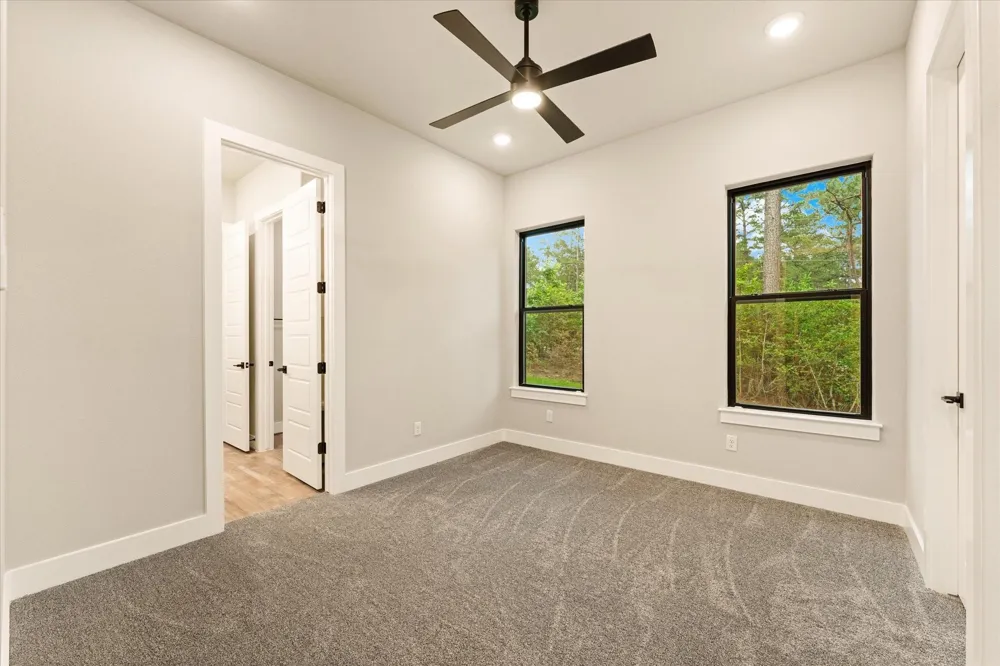 105 Sanctuary Road Huntsville, TX 77340