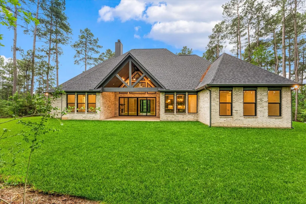 105 Sanctuary Road Huntsville, TX 77340