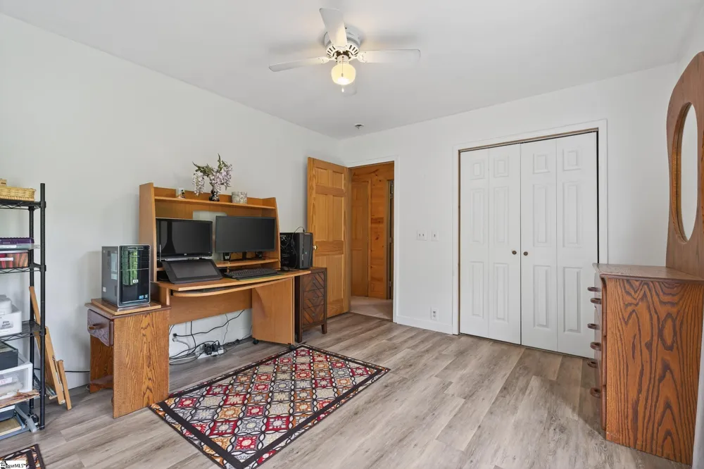 135 Pointe Drive Campobello, SC 29322