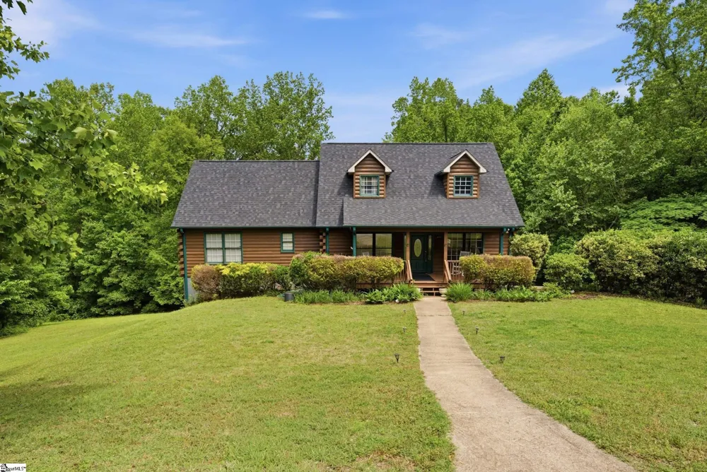 135 Pointe Drive Campobello, SC 29322