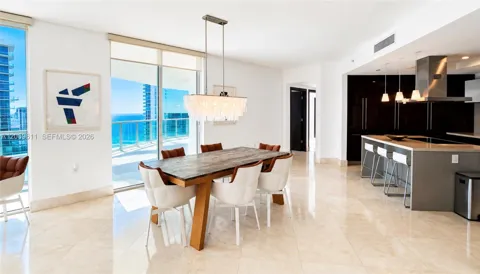 150 Sunny Isles Blvd #1-UPH1