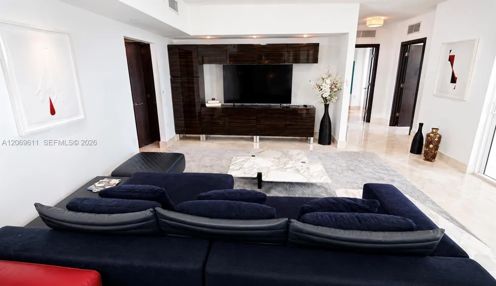 150 Sunny Isles Blvd #1-UPH1 Sunny Isles Beach, FL 33160