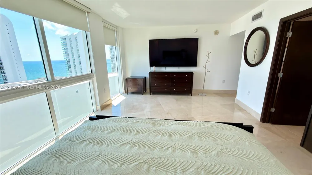 150 Sunny Isles Blvd #1-UPH1 Sunny Isles Beach, FL 33160