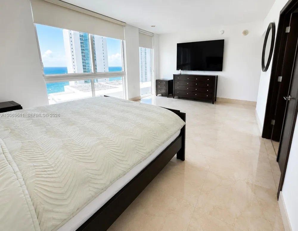 150 Sunny Isles Blvd #1-UPH1 Sunny Isles Beach, FL 33160