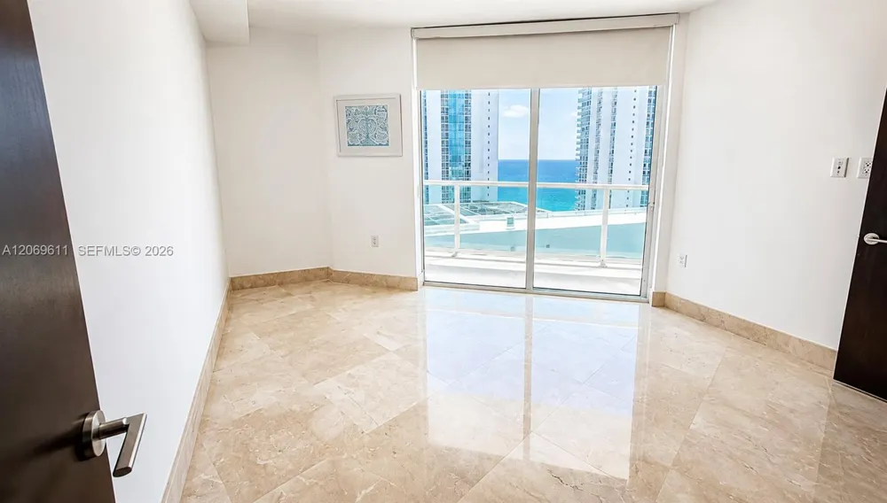 150 Sunny Isles Blvd #1-UPH1 Sunny Isles Beach, FL 33160