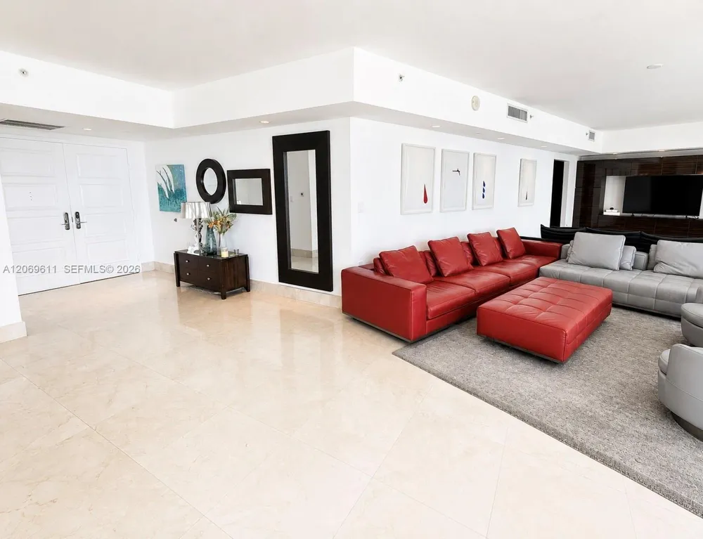 150 Sunny Isles Blvd #1-UPH1 Sunny Isles Beach, FL 33160