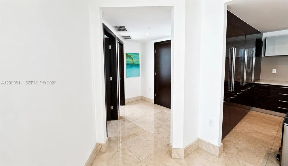 150 Sunny Isles Blvd #1-UPH1 Sunny Isles Beach, FL 33160